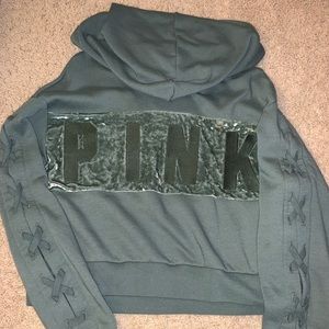 hooded cropped sweatshirt good condition with velvet detail super comfy and cute